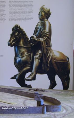Bildnis einer Reiterstatuette